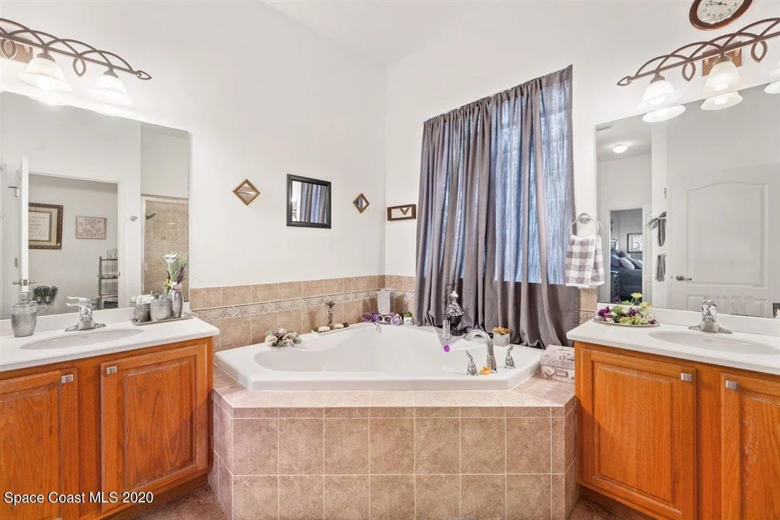 Photo of 2555 Summerwind Court
