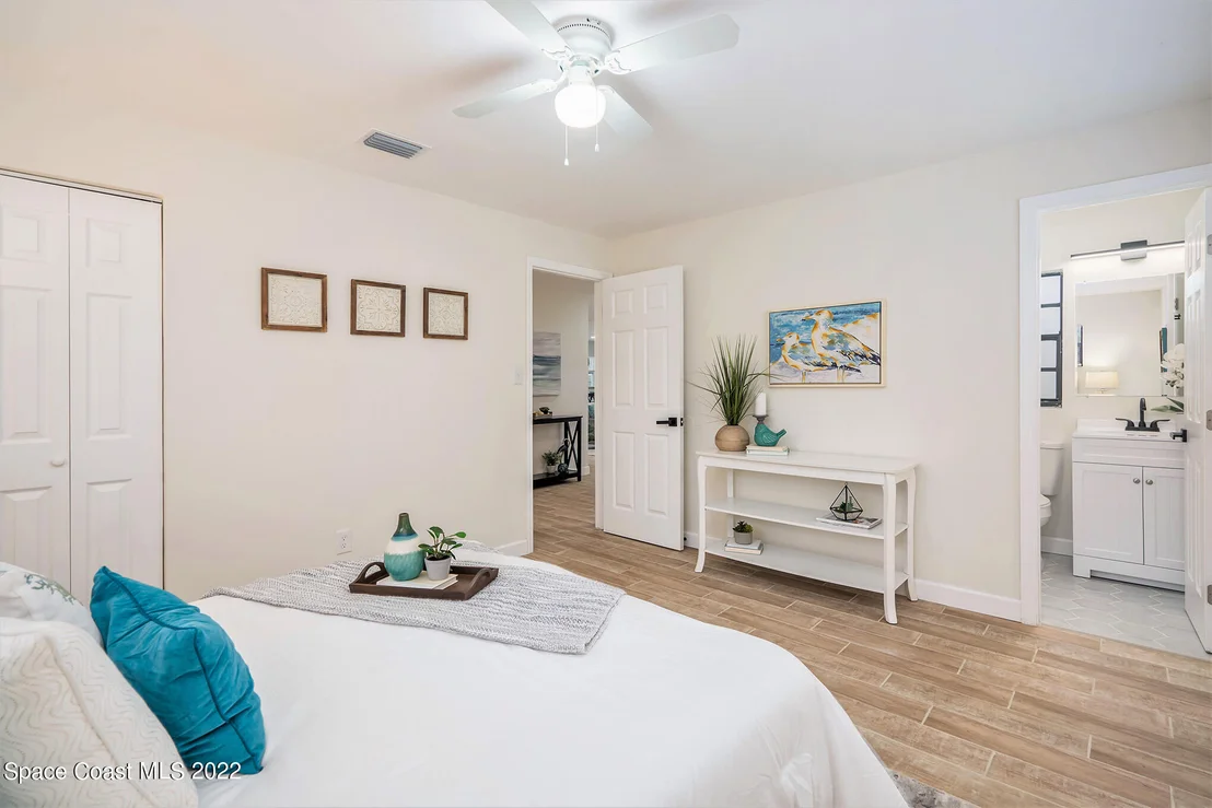 Photo of 938 Lexington Road