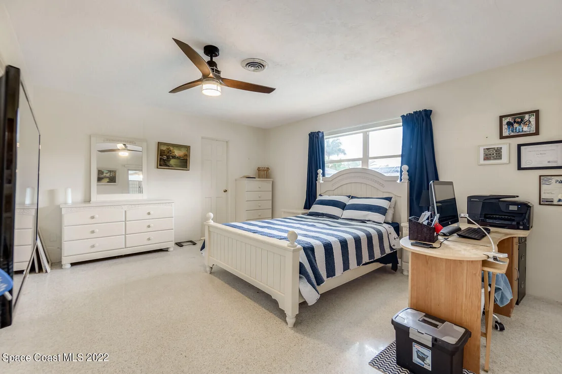 Photo of 306 Cocoa Avenue