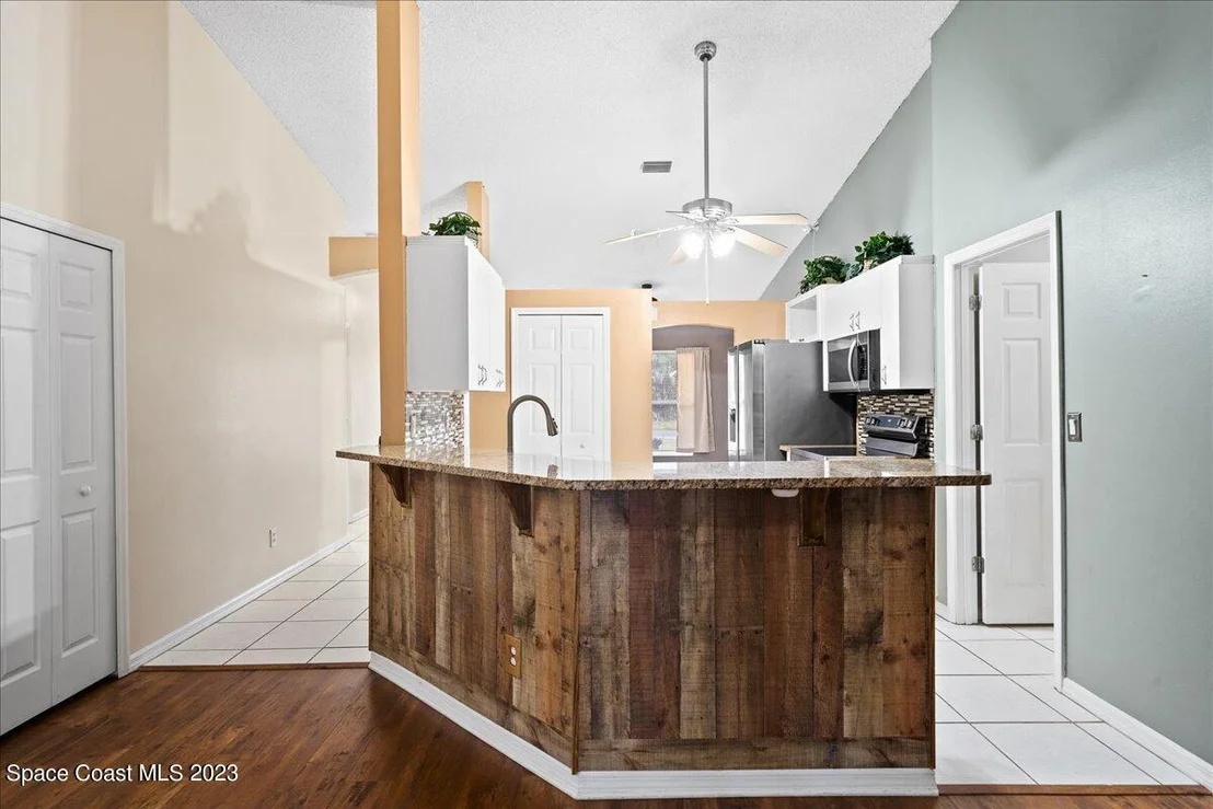 Photo of 545 Arabella Lane