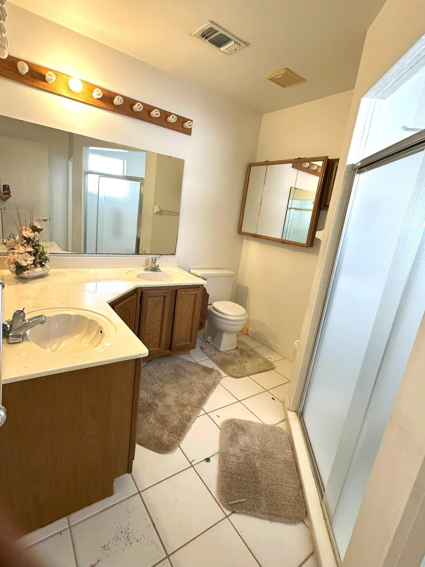 Photo of 812 Pine Valley Court