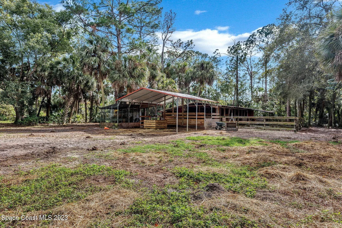 Photo of 2281 Friday Road