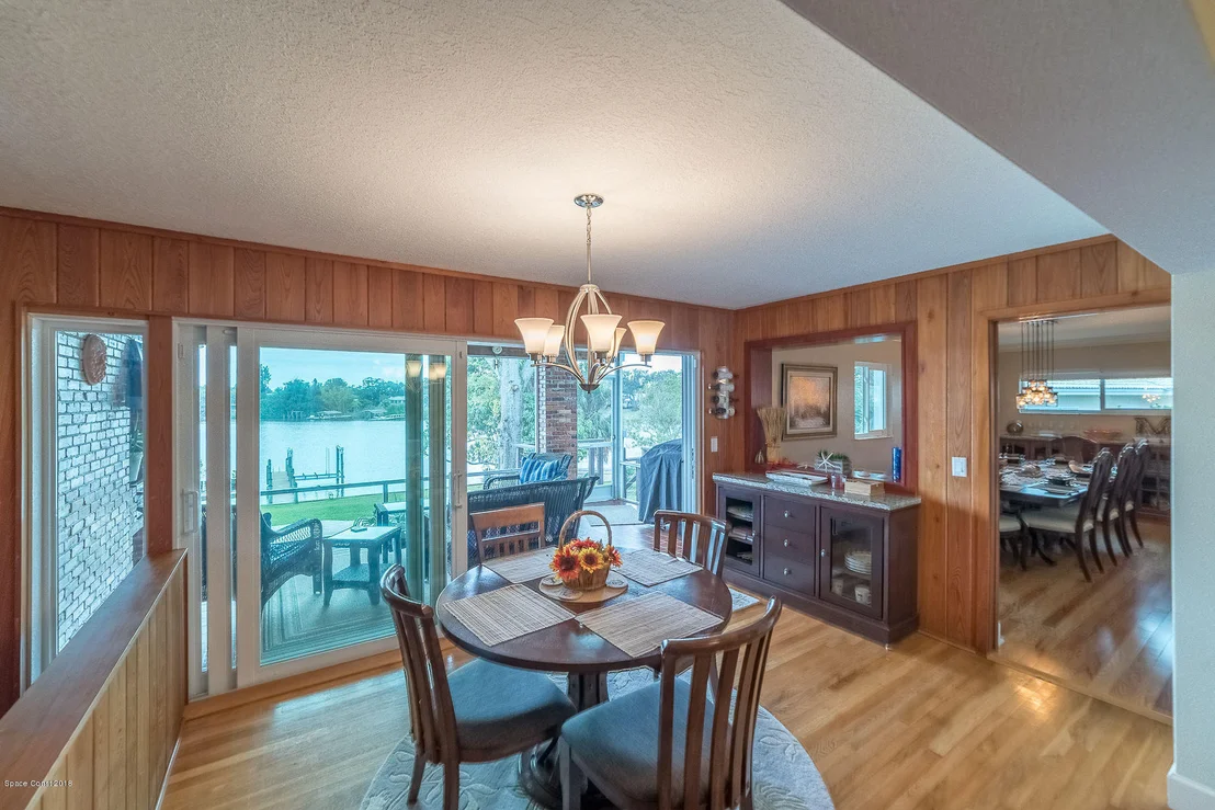 Photo of 1131 Rivermont Drive