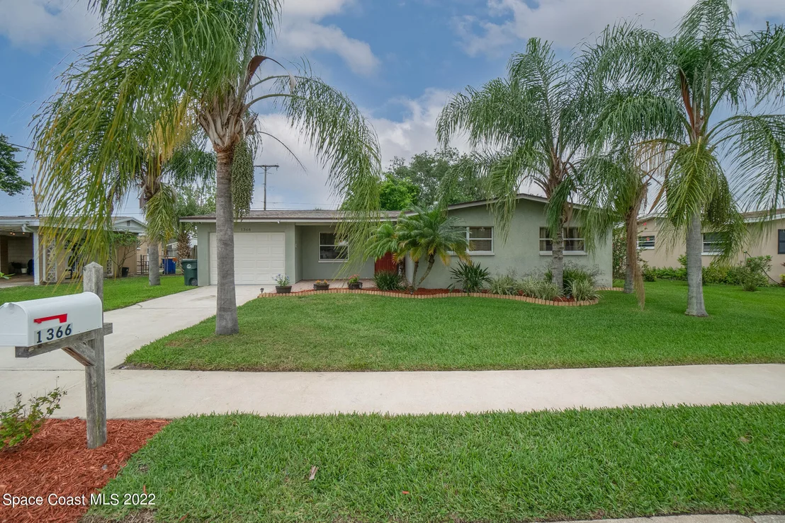 Photo of 1366 Estridge Drive