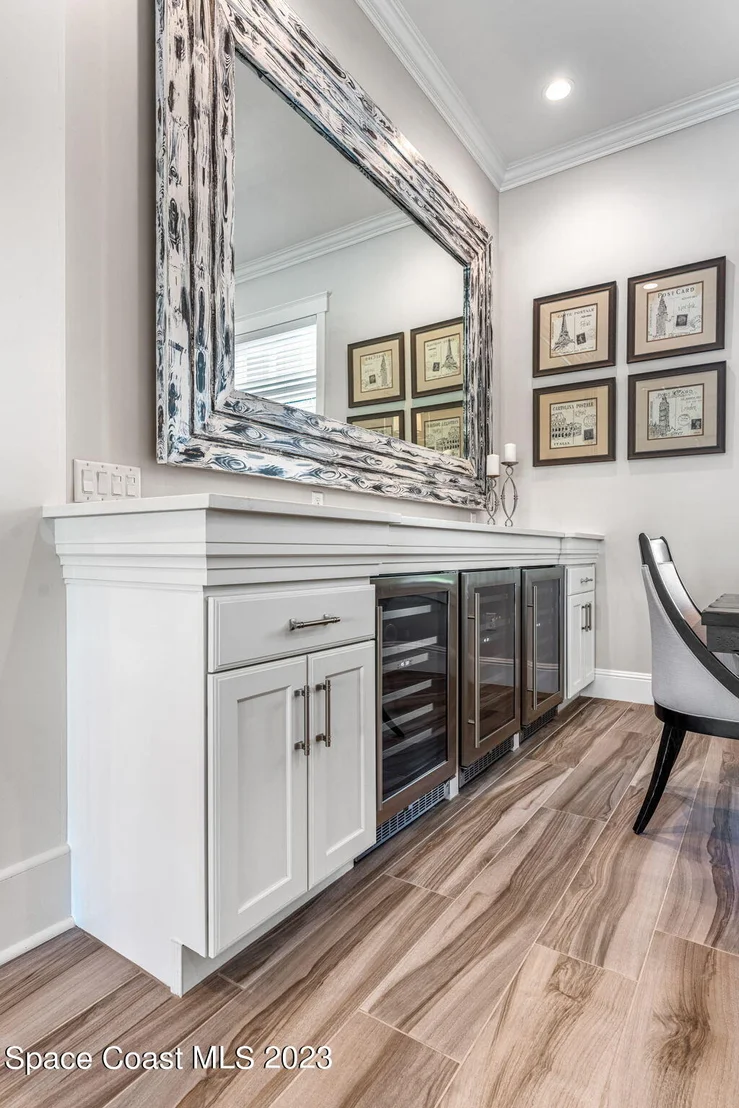 Photo of 6231 Windward Lane