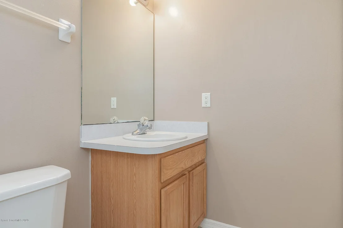 Photo of 895 Villa Drive