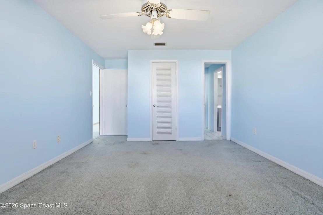 Photo of 875 Kings Post Road