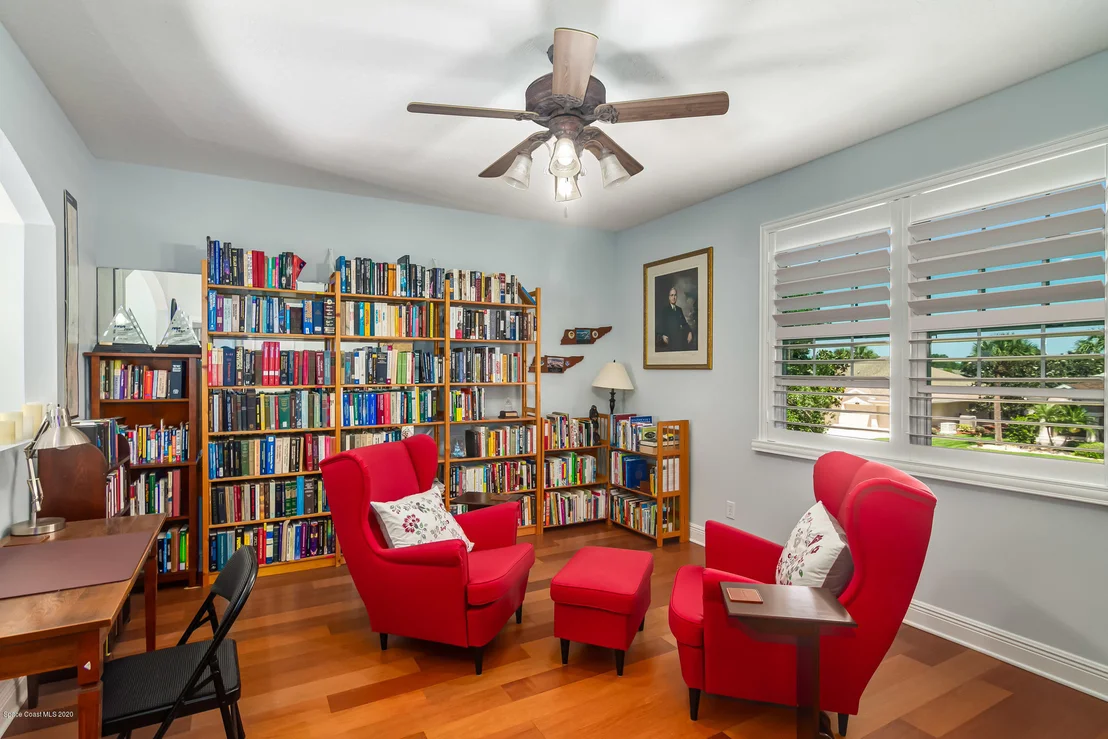 Photo of 5845 Newbury Circle