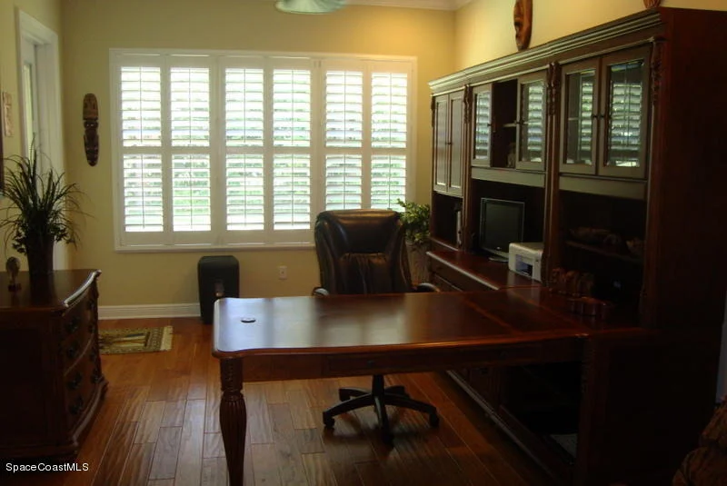 Photo of 6460 South Drive