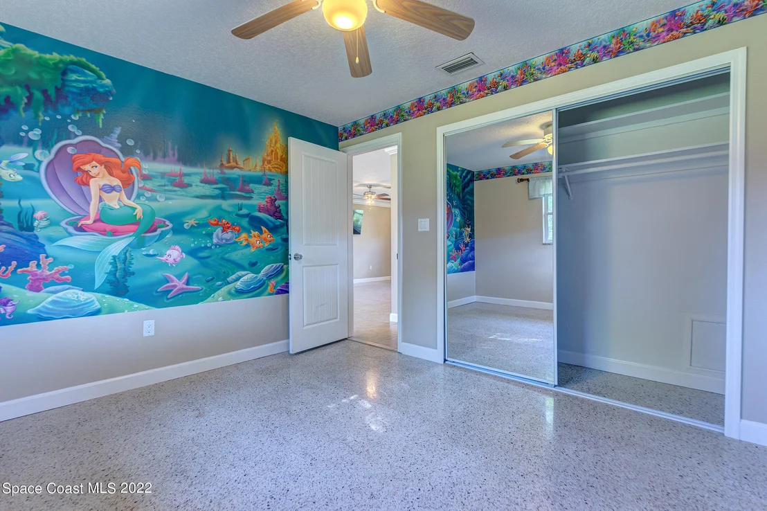 Photo of 877 Westport Drive