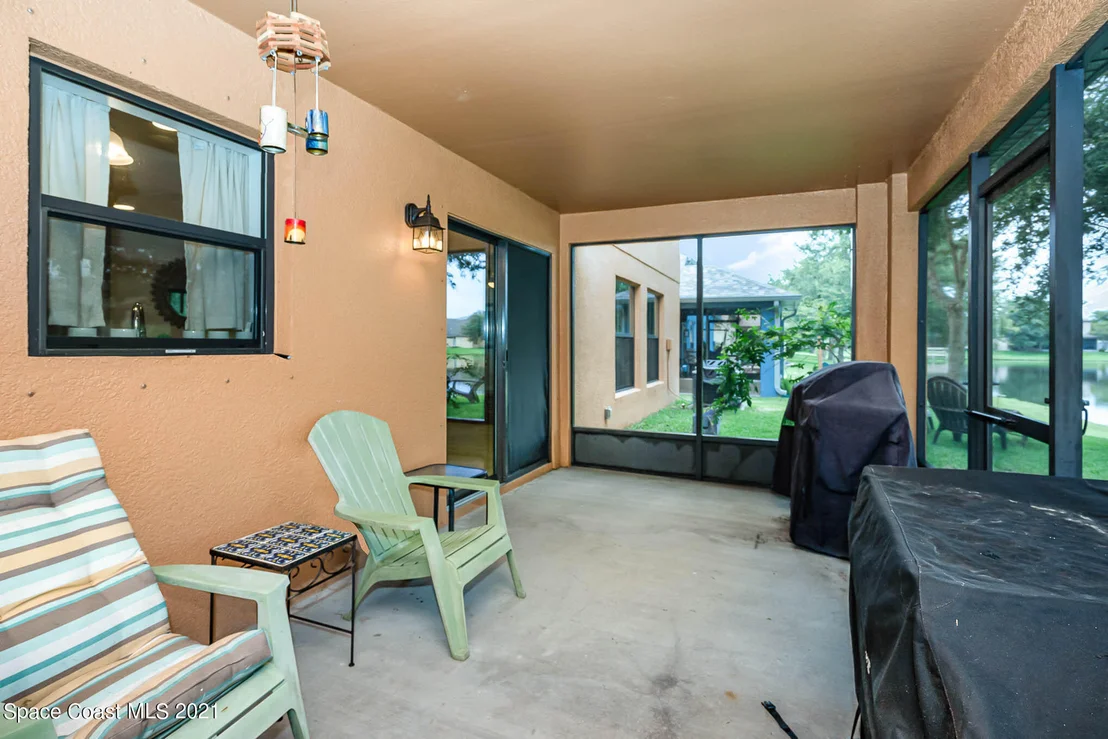 Photo of 215 Dryden Circle