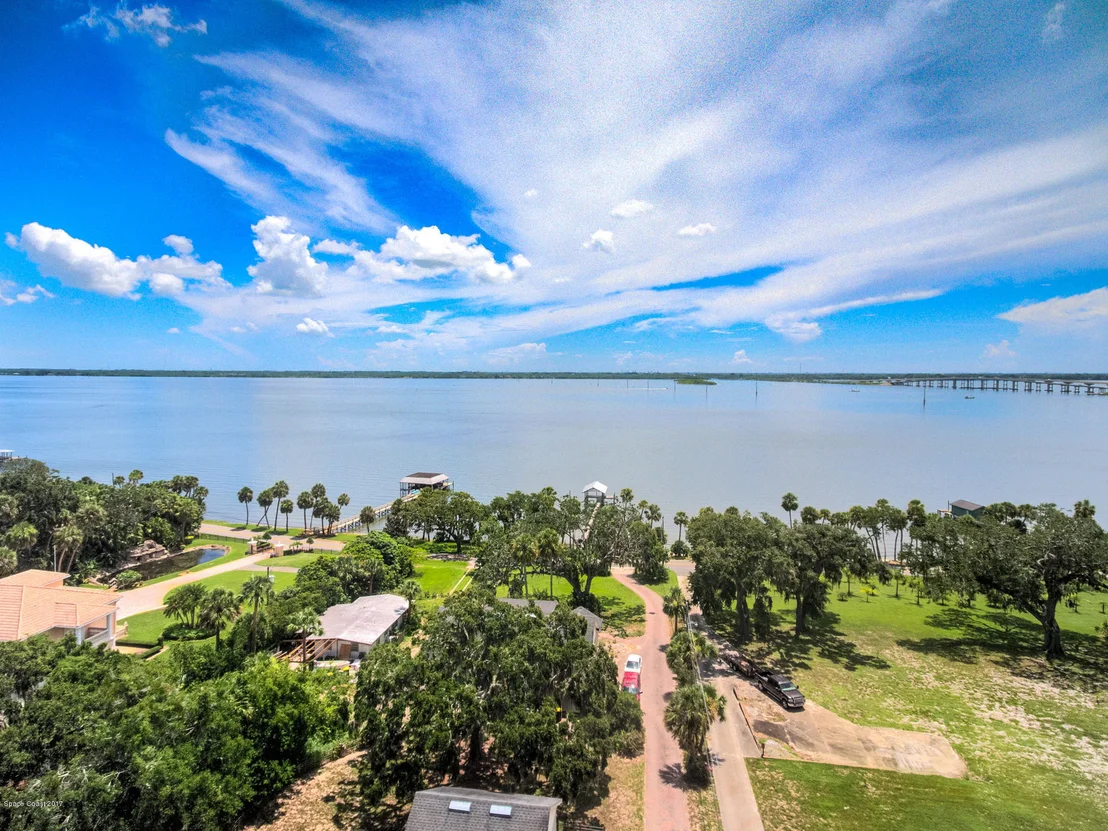 Photo of 3513 N Indian River Drive