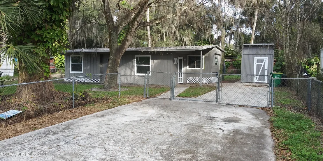 Photo of 2447 Wildwood Drive