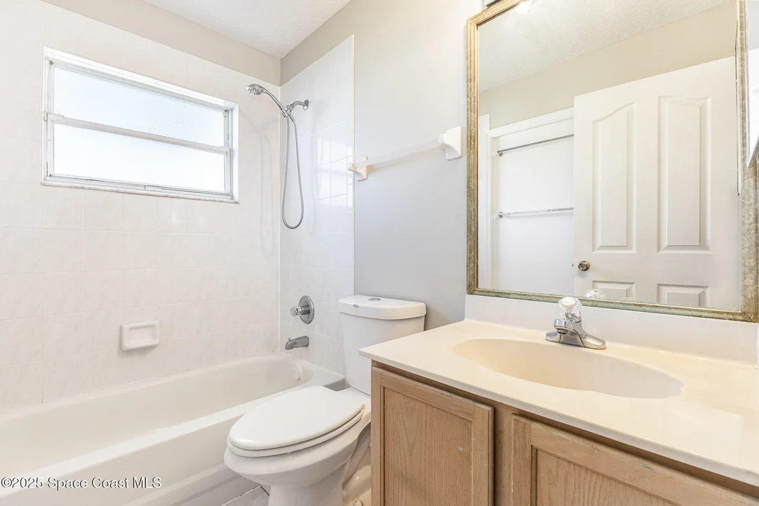 Photo of 6480 Annapolis Street