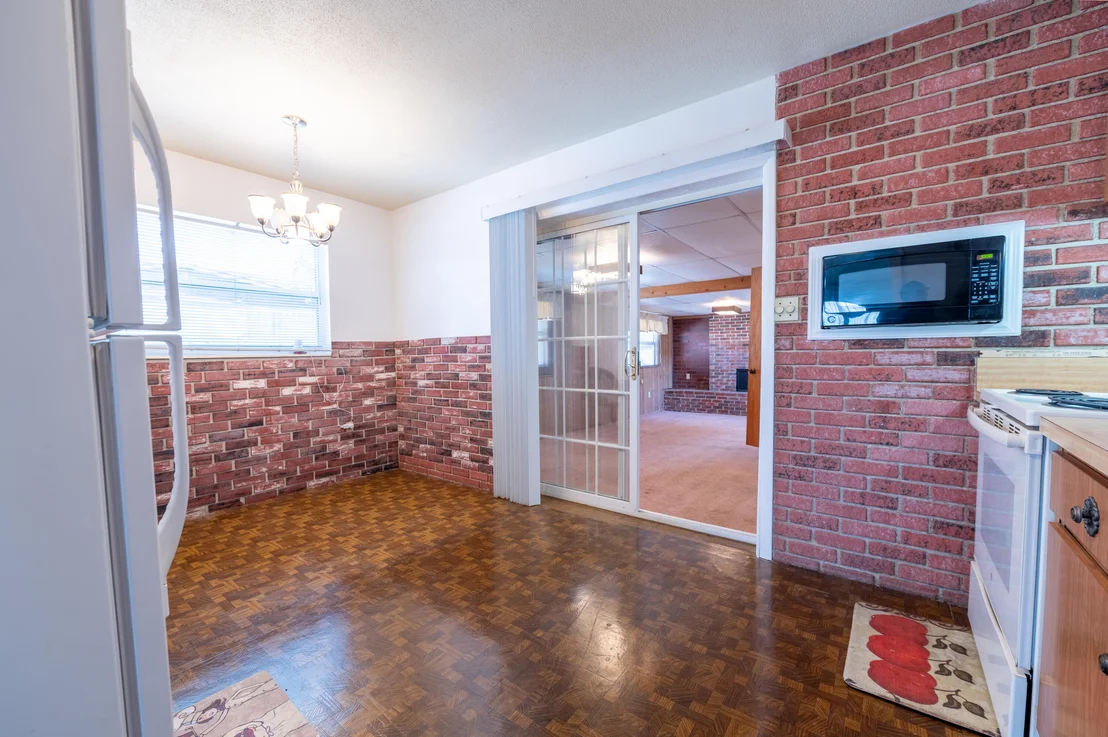 Photo of 1385 Eva Lane