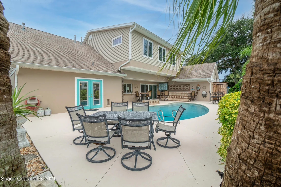 Photo of 432 Cardinal Drive