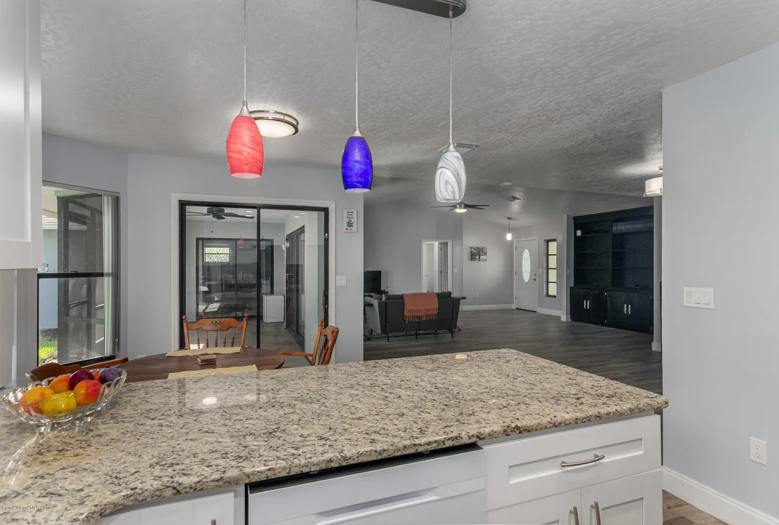 Photo of 550 Deerfield Drive
