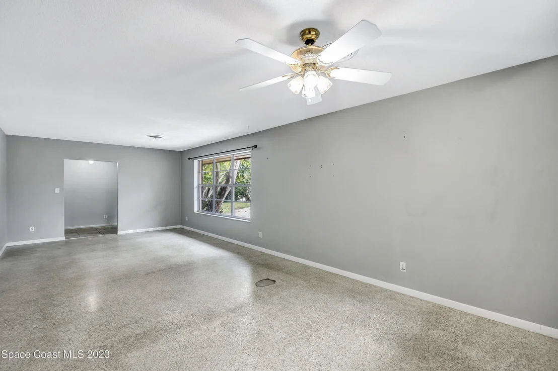 Photo of 521 Andrews Drive