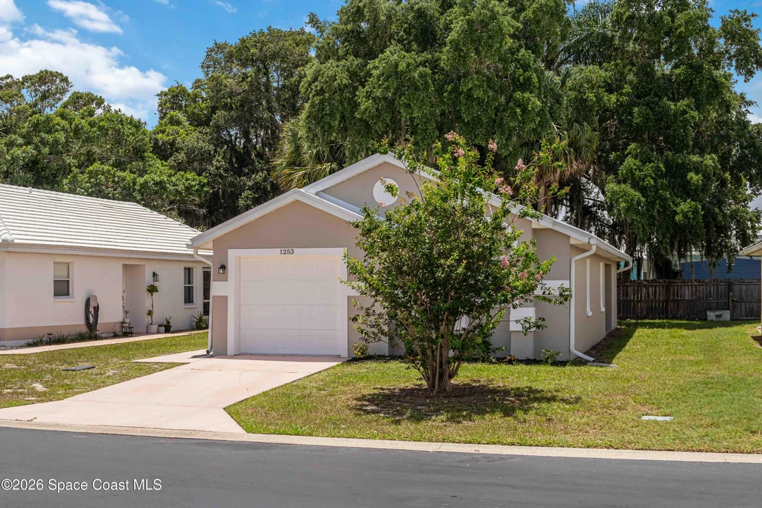 Photo of 1253 Goldenrod Circle NE