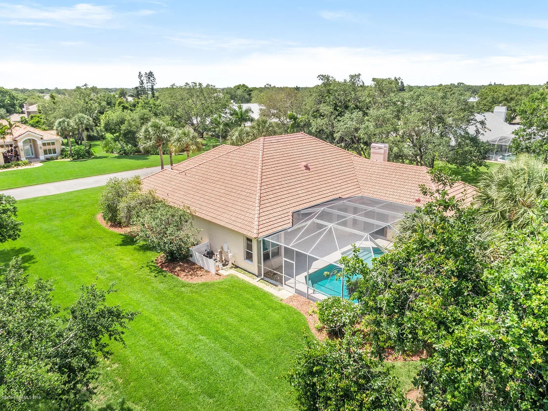 Photo of 759 Glengarry Drive