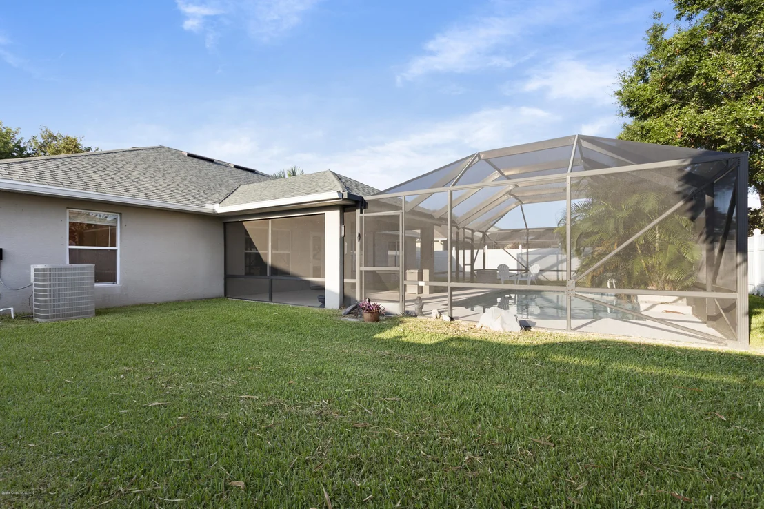 Photo of 1490 Whitman Drive