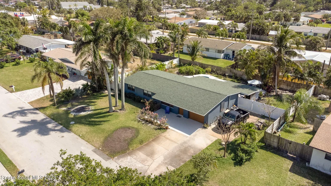 Photo of 375 Cinnamon Drive