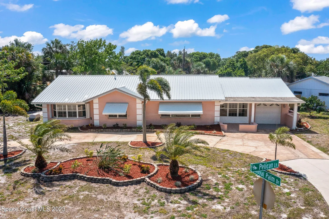 Photo of 863 Pelican Lane