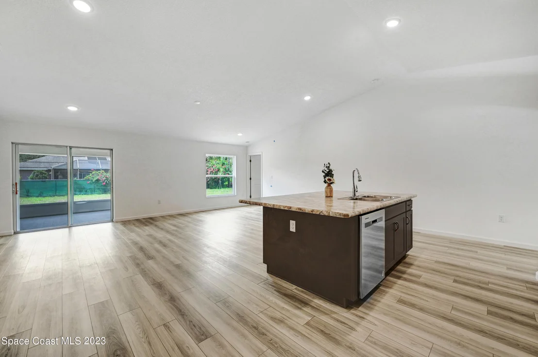 Photo of 1018 Savery Road