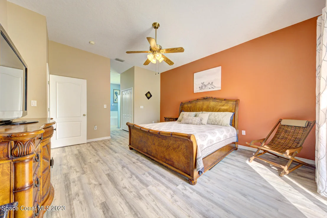 Photo of 1061 Meadowbrook Road NE