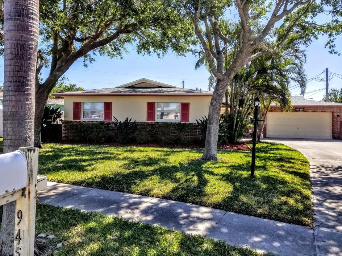 Photo of 945 Bluewater Drive