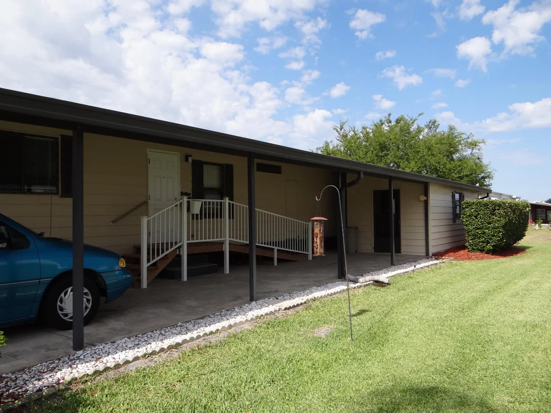 Photo of 527 Lee Court