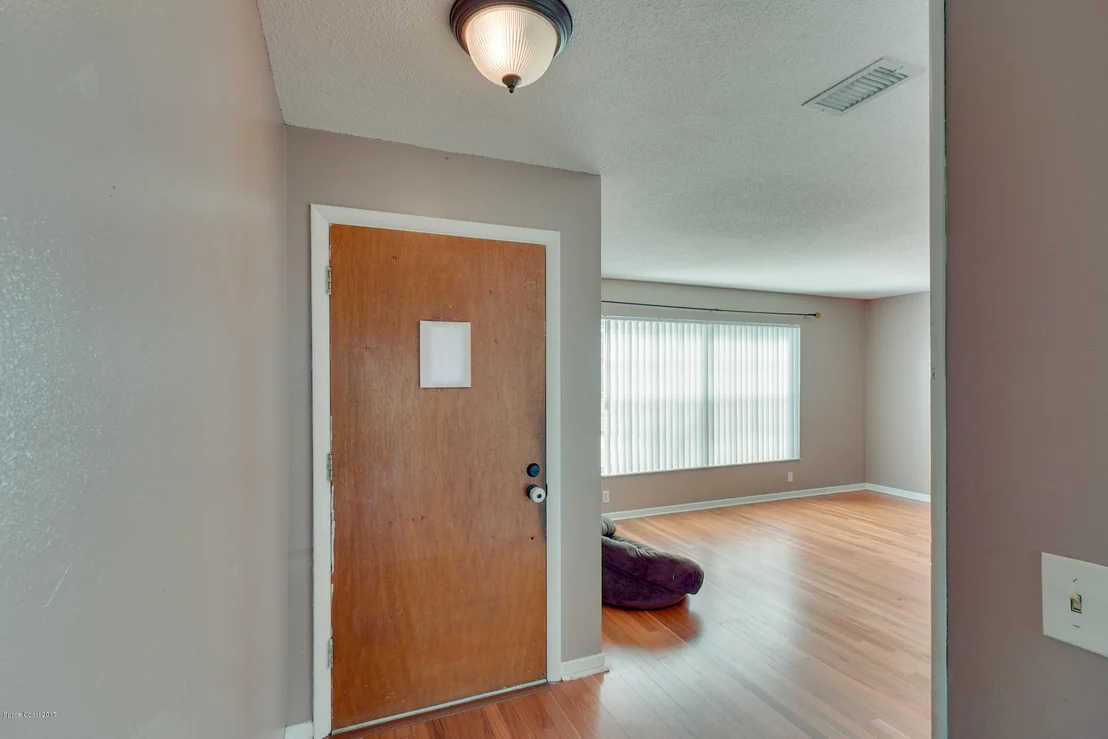 Photo of 1059 La Paloma Drive