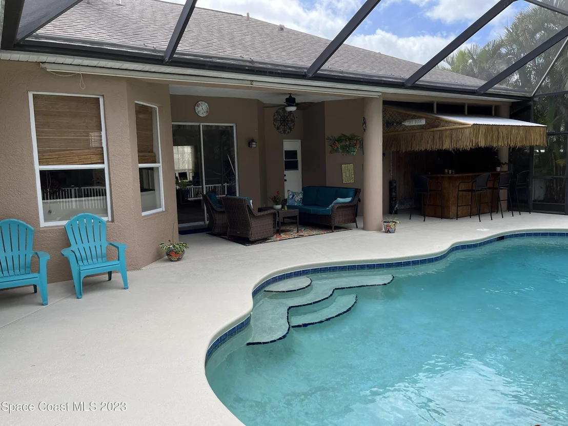 Photo of 1661 Whitman Drive
