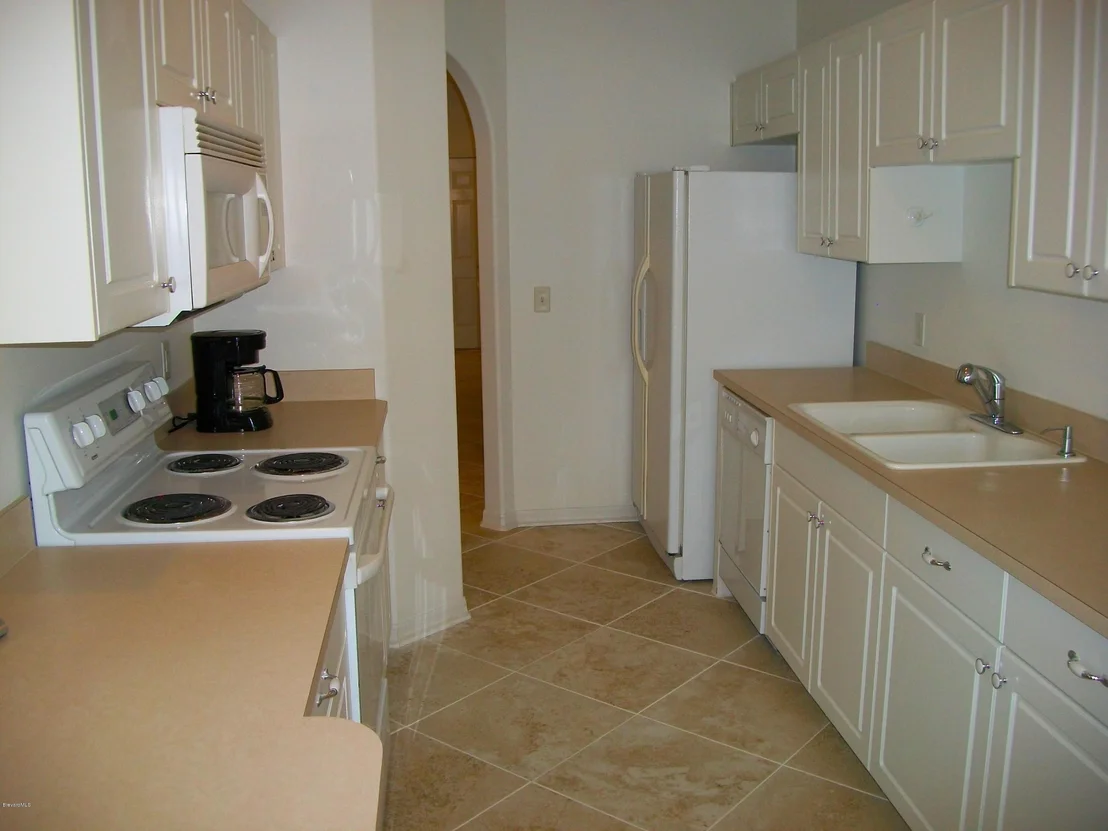 Photo of Unit 21 at 5201 Ocean Beach Boulevard