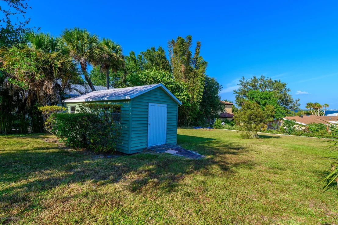 Photo of 1411 Ridge Road NE
