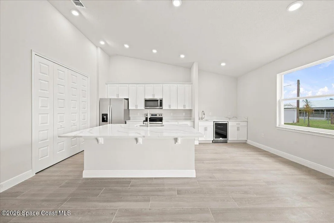 Photo of 2695 Carson Drive SE