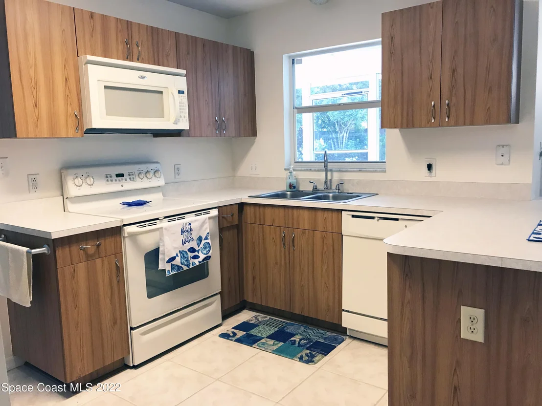 Photo of 5477 Holden Road