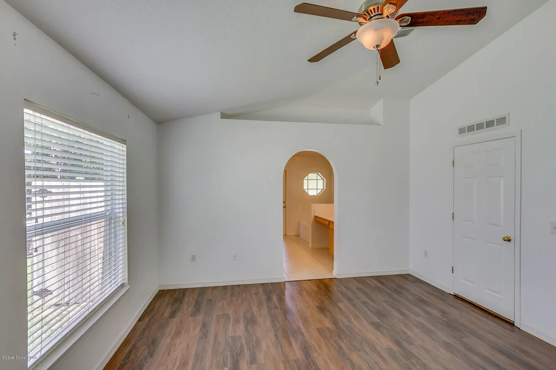 Photo of 459 Macon Drive