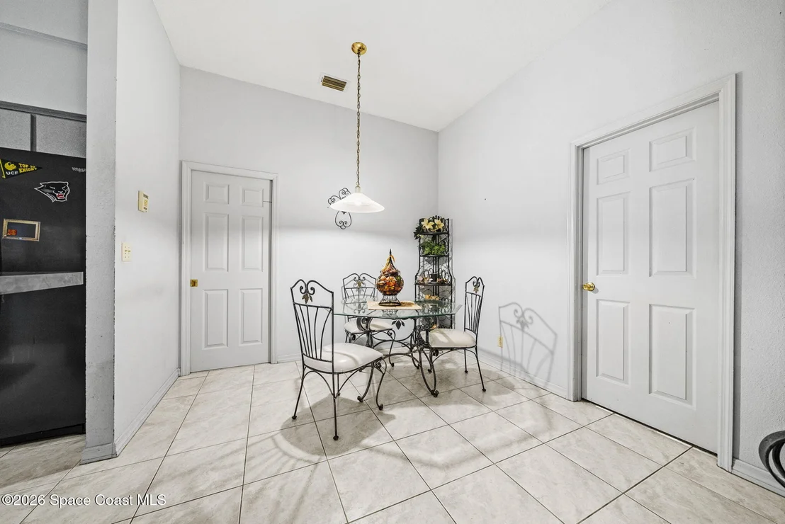 Photo of 2180 Figtree Drive