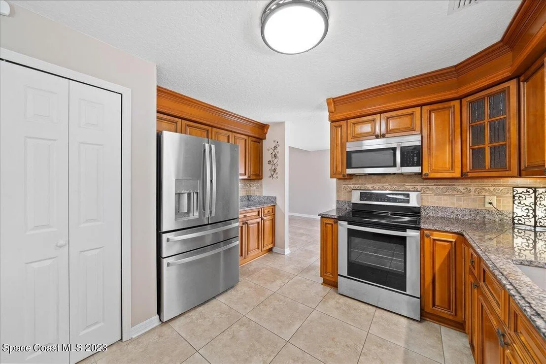 Photo of 1339 Heritage Acres Boulevard