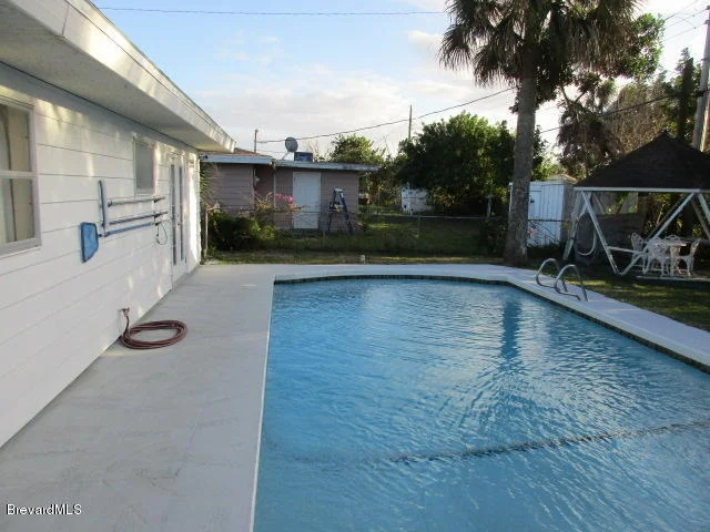 Photo of 840 Bianca Drive NE