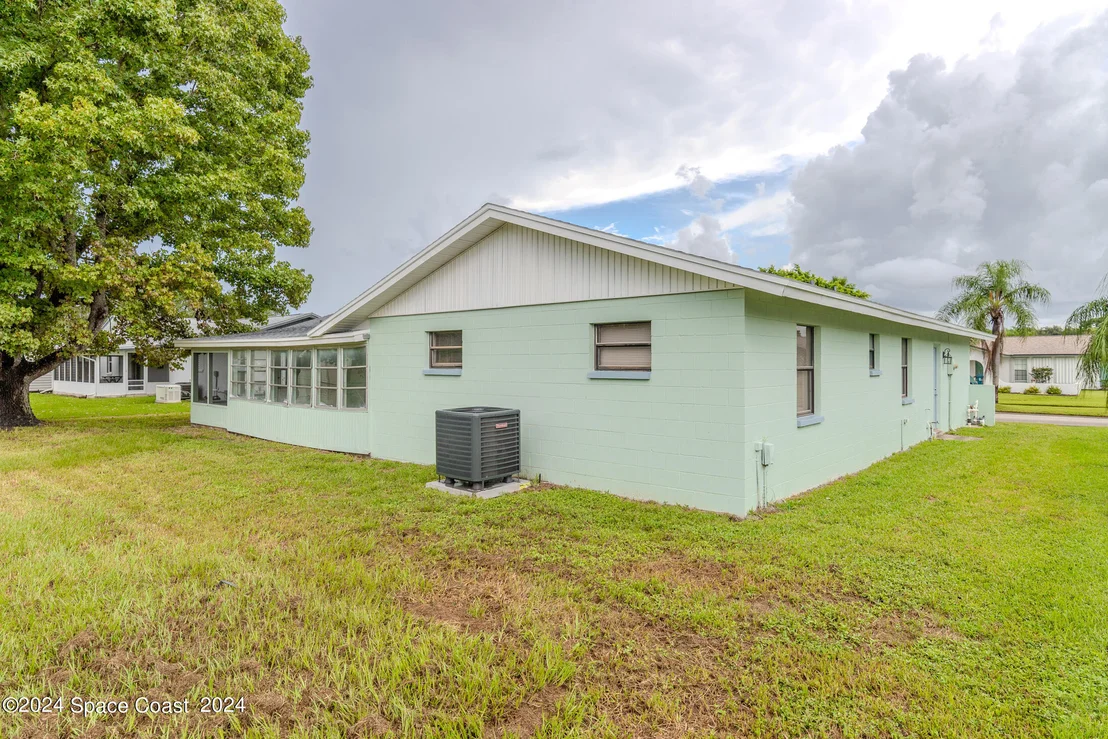 Photo of 2823 Corbusier Drive