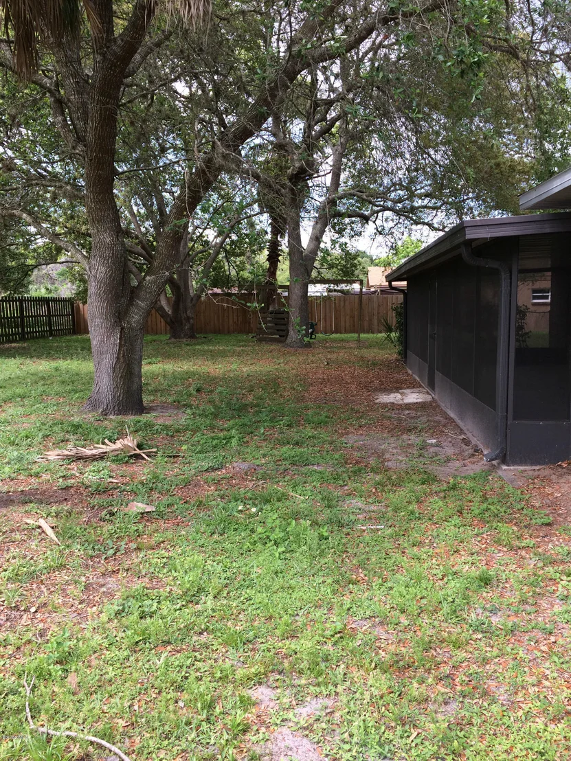 Photo of 6946 Bayfront Road