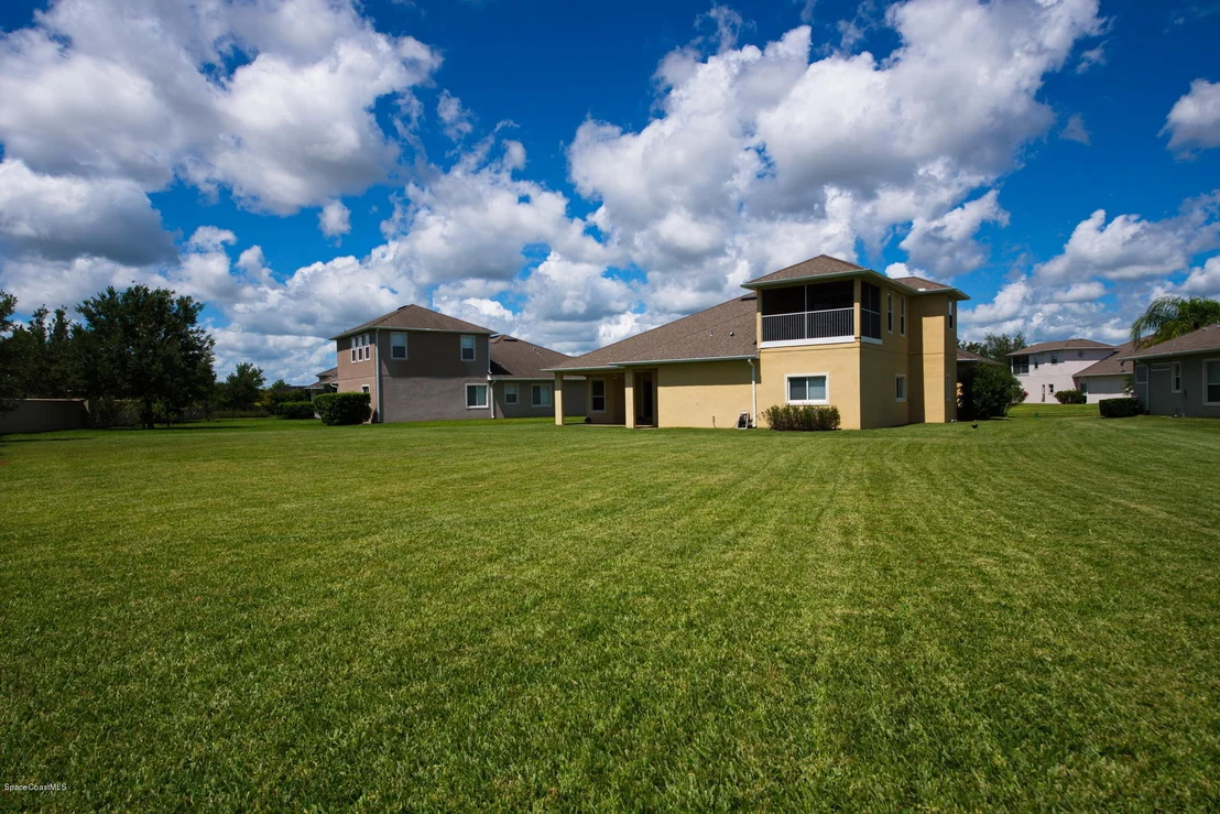 Photo of 5890 Rusack Drive