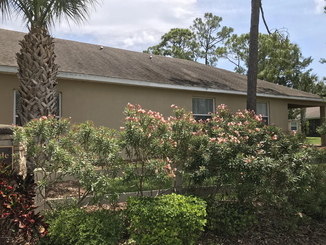 Photo of 302 Waterside Circle