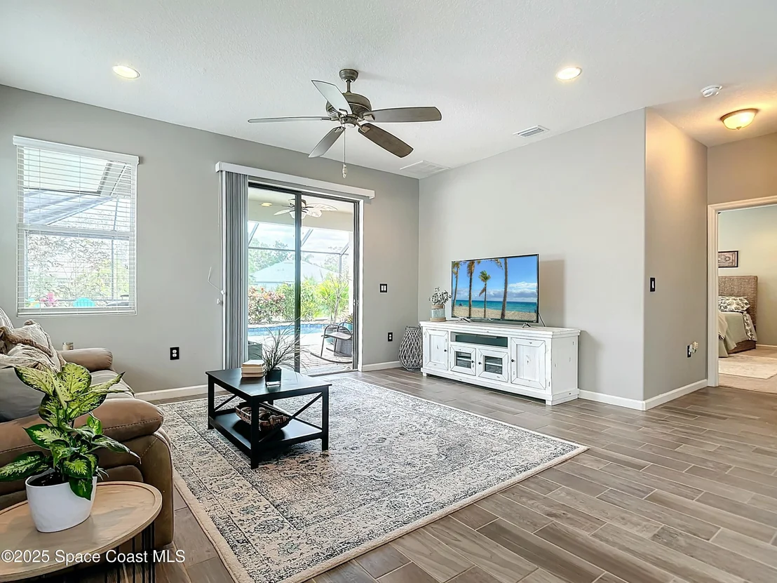 Photo of 1455 Fuji Drive