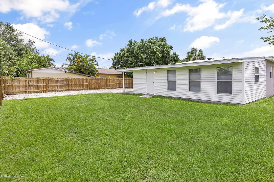 Photo of 2904 Emory Street