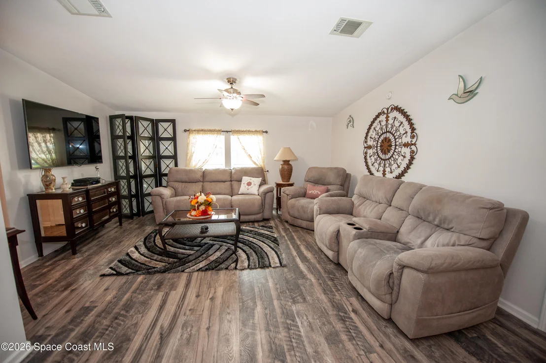 Photo of Unit 124 at 645 Outer Drive