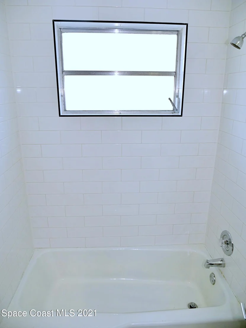 Photo of 1728 Golfview Drive