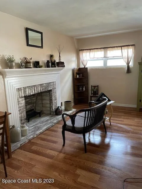 Photo of 1052 Myrtle Lane